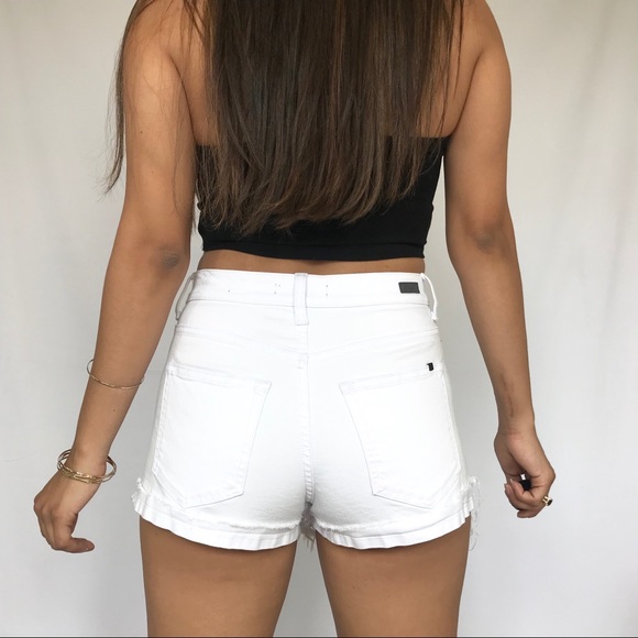 • Distressed Denim Shorts • - Picture 3 of 7